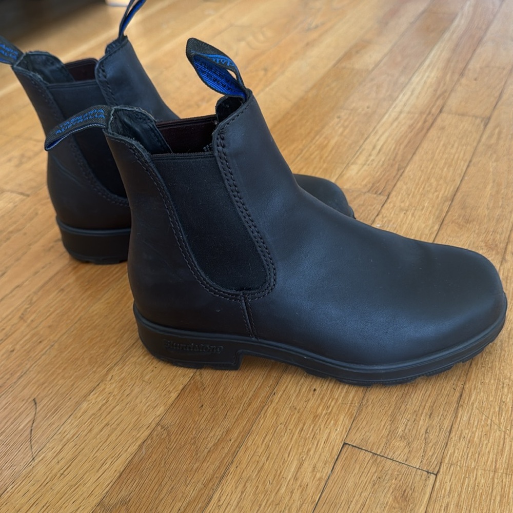 Blundstone Women’s Leather THERMAL INSULATED Chelsea Ankle boots 7.5